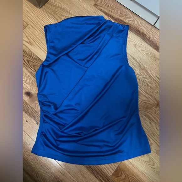 SHEIN Tops - Shein Blue Too Never Worn Size L